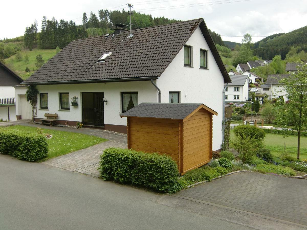 Ferienwohnung Lenne Шмаленберг Екстериор снимка